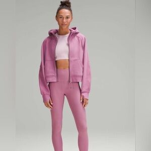 Lululemon Scuba Oversized Full-Zip Hoodie
Velvet Dust
size XS/S